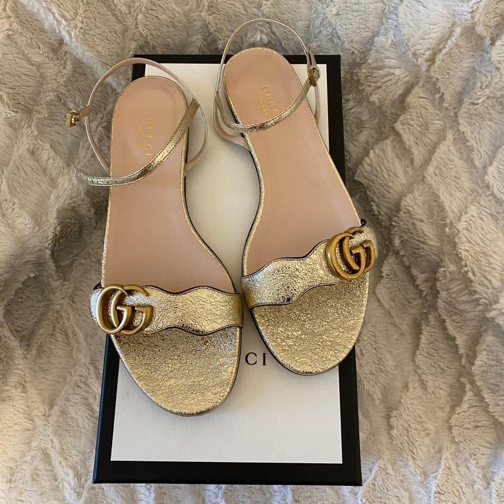 Gucci Marmont sandal in gold